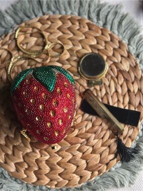 Vintage Y2K Couture NY Strawberry Rhinestone Minaudiere Purse w/mirror, comb